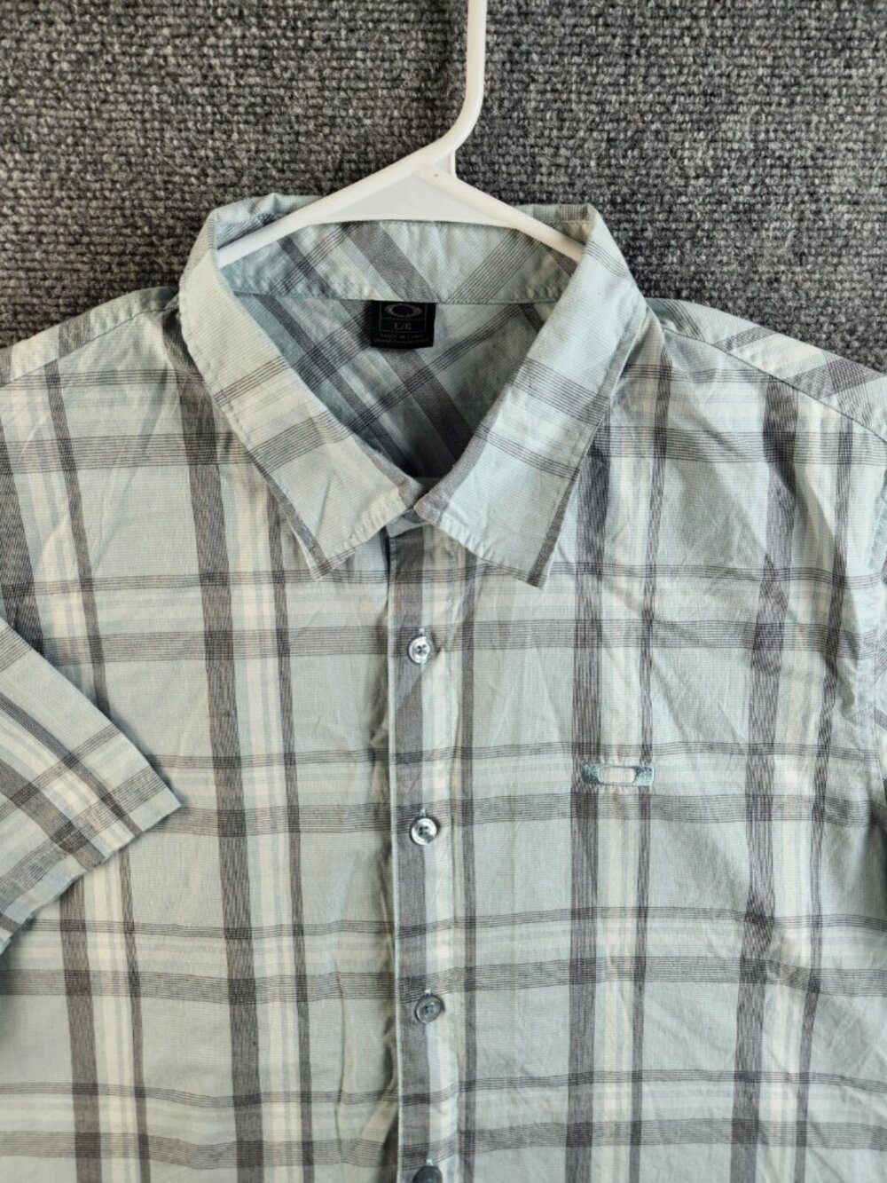 Oakley Men Blue Plaid Short Sleeve Button Up Shirt Cotton Blend Embroidery Logo